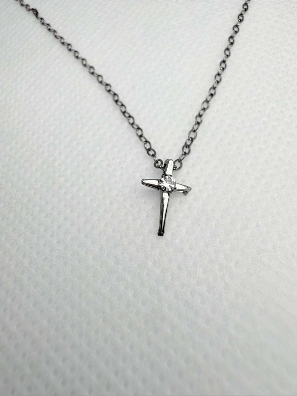 Silver tone Cross Pendant Necklace 15” long